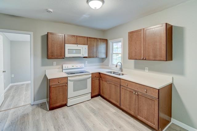 Homes for sale in Kansas City, MO | 3813 Ne 42Nd Ter, Kansas City, MO 64117 | MLS# 2621946