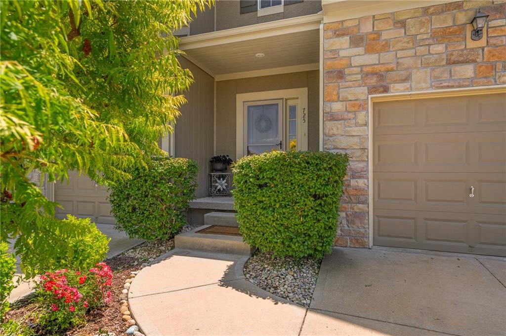 1st image of 725 W Jefferson St, Gardner, KS 66030 | MLS# 2622179