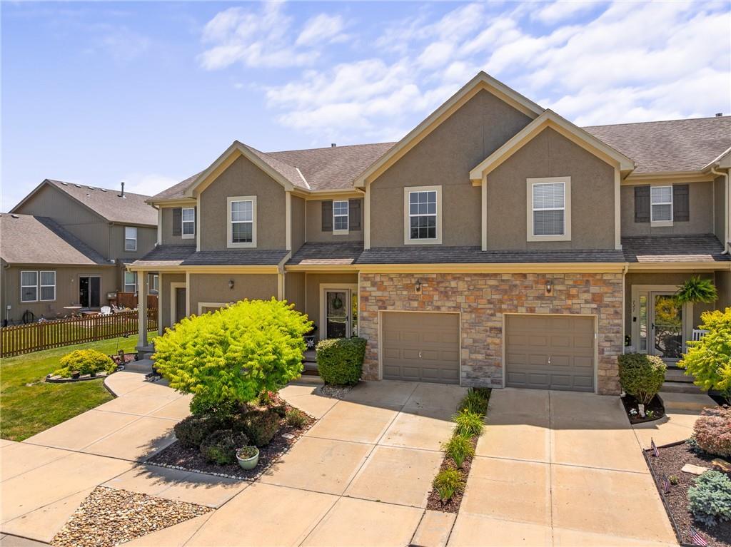 2nd image of 725 W Jefferson St, Gardner, KS 66030 | MLS# 2622179