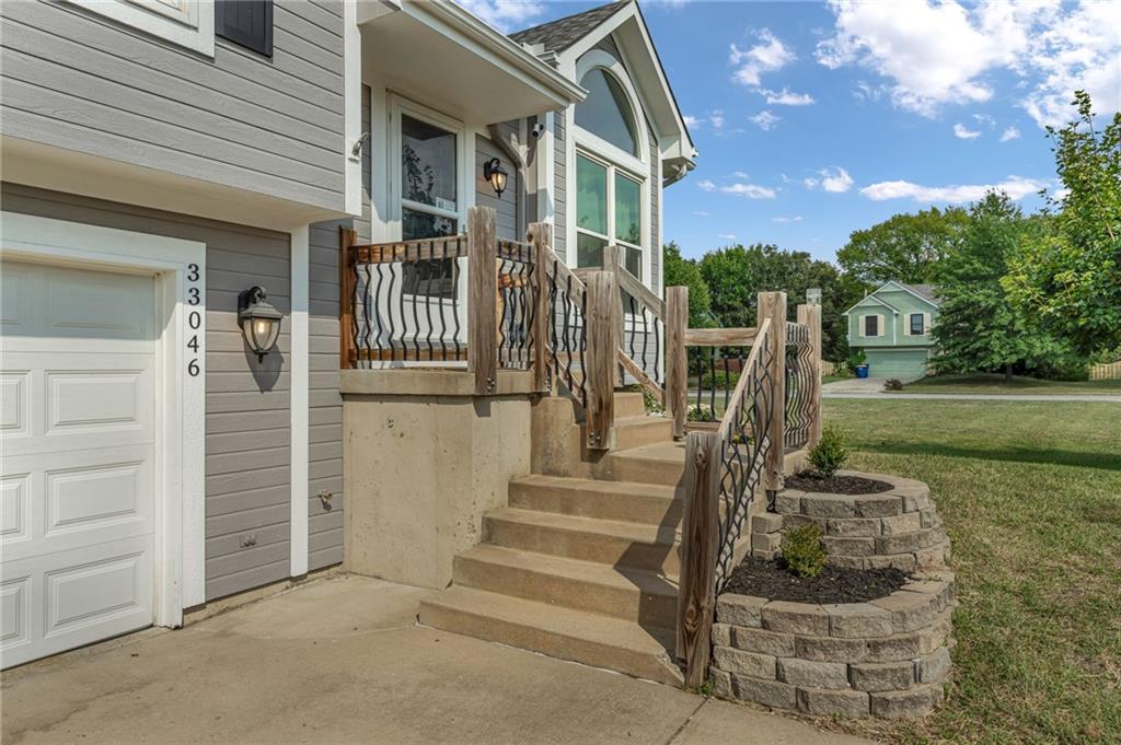 Homes for sale in De Soto, KS | 33046 W 88th Ter, De Soto, KS 66018 | MLS# 2622217