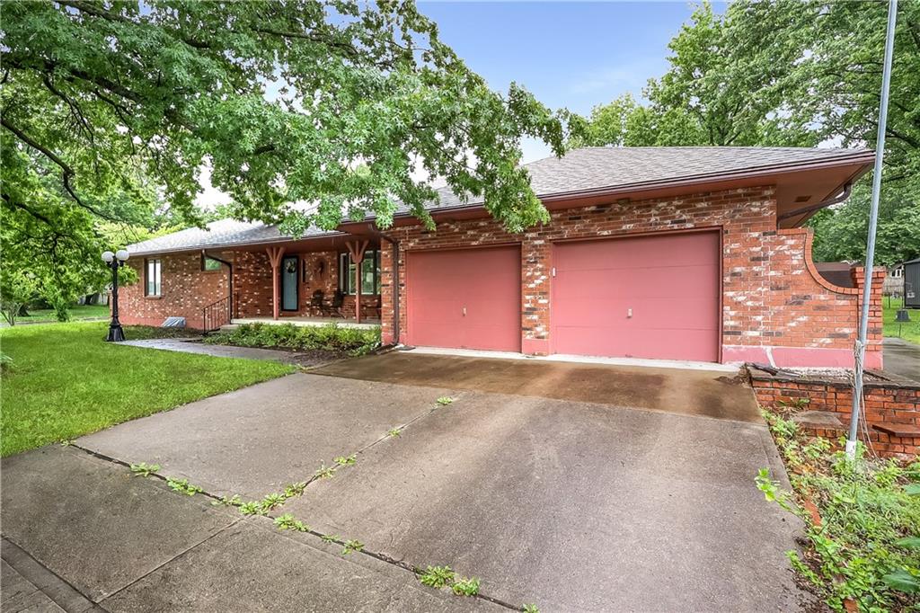 Homes for sale in Archie, MO | 304 S Delaware St, Archie, MO 64725 | MLS# 2622276