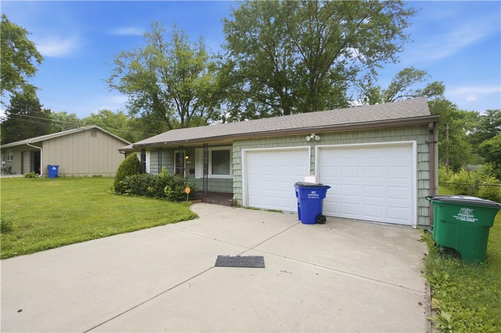 Homes for sale in Grandview, MO | 12708 12th St, Grandview, MO 64030 | MLS# 2622399