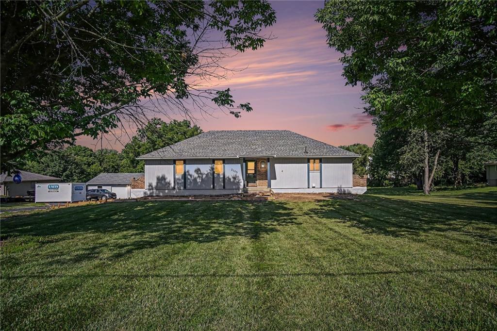 1st image of 2105 Porter Rd, Blue Springs, MO 64014 | MLS# 2622428