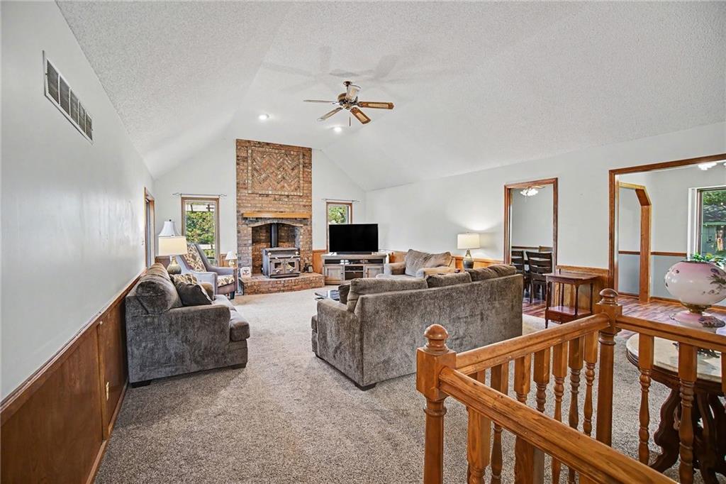 2nd image of 2105 Porter Rd, Blue Springs, MO 64014 | MLS# 2622428