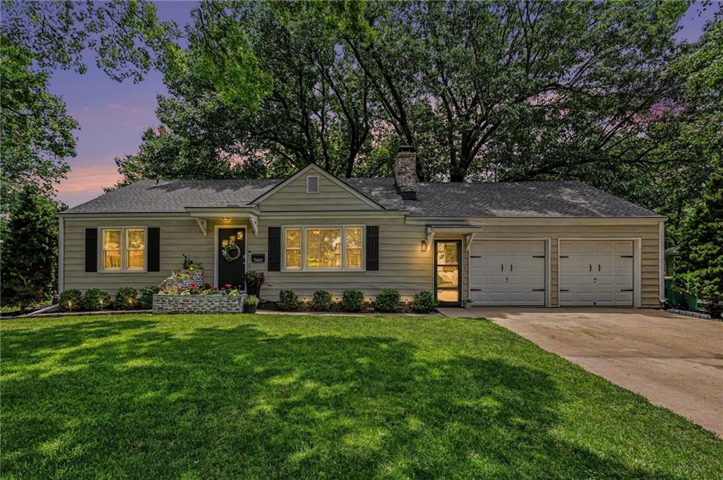 Homes for sale in Mission, KS | 7401 W 65 St, Mission, KS 66202 | MLS# 2622429