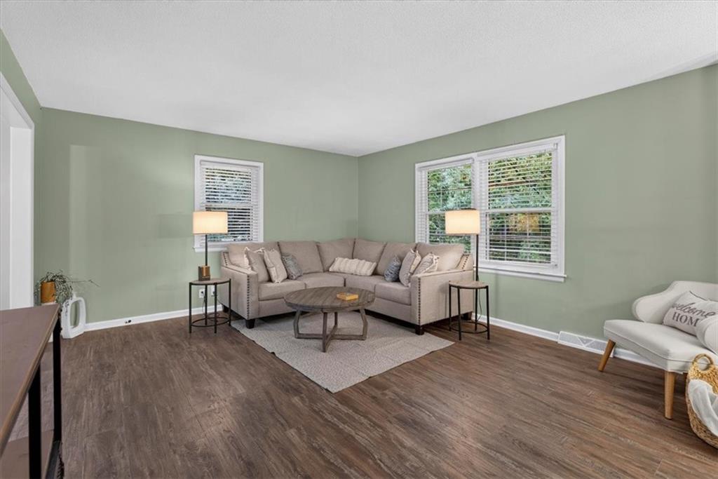 Homes for sale in Lees Summit, MO | 1001 Lakeview Blvd, Lees Summit, MO 64081 | MLS# 2622485