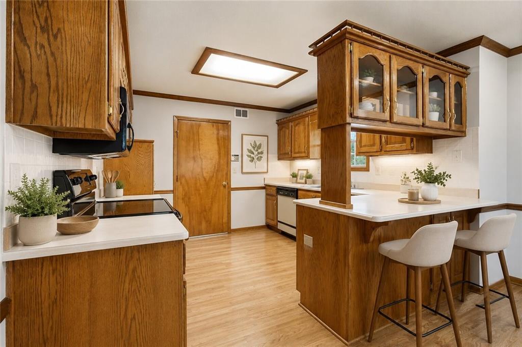 4th image of 102 W Sierra Dr, Raymore, MO 64083 | MLS# 2622785