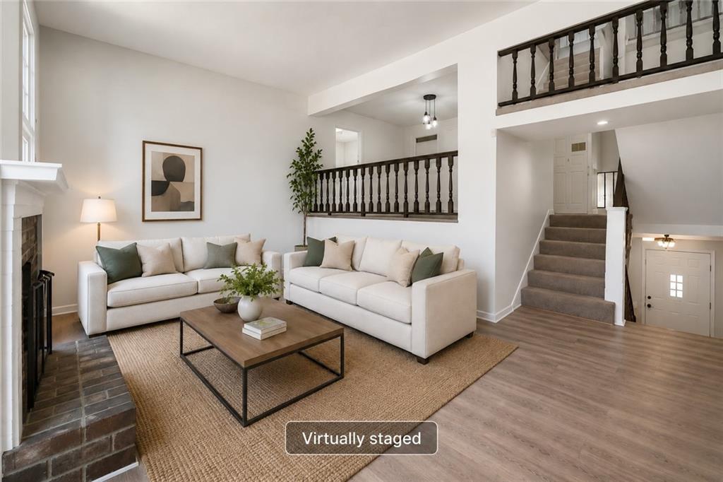 2nd image of 10130 Locust St, Kansas City, MO 64131 | MLS# 2622880