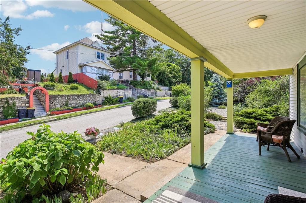 4th image of 2920 Holly St, Kansas City, MO 64108 | MLS# 2623133