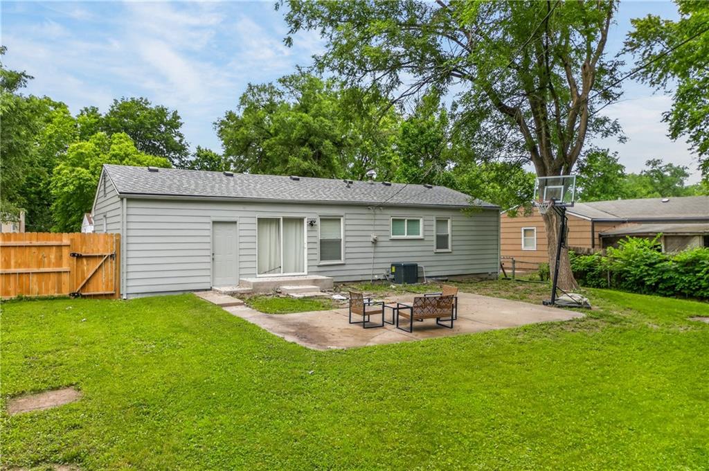 Homes for sale in Grandview, MO | 13209 Herrick Ave, Grandview, MO 64030 | MLS# 2623175