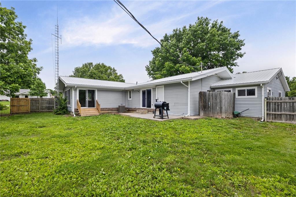 Homes for sale in Garnett, KS | 330 N Grant St, Garnett, KS 66032 | MLS# 2623282
