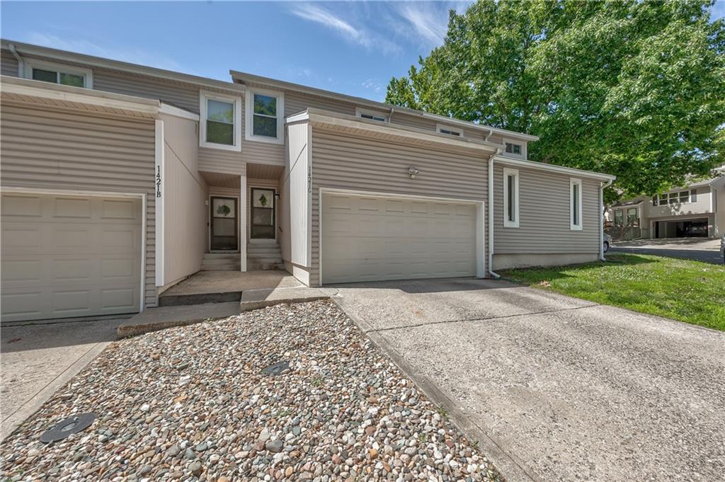 Homes for sale in Olathe, KS | 1421 E Mart-Way Cir #C, Olathe, KS 66061 | MLS# 2623359