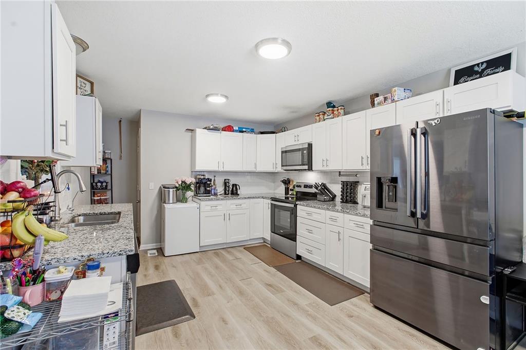 Homes for sale in Edwardsville, KS | 240 S 100Th St, Edwardsville, KS 66111 | MLS# 2623361