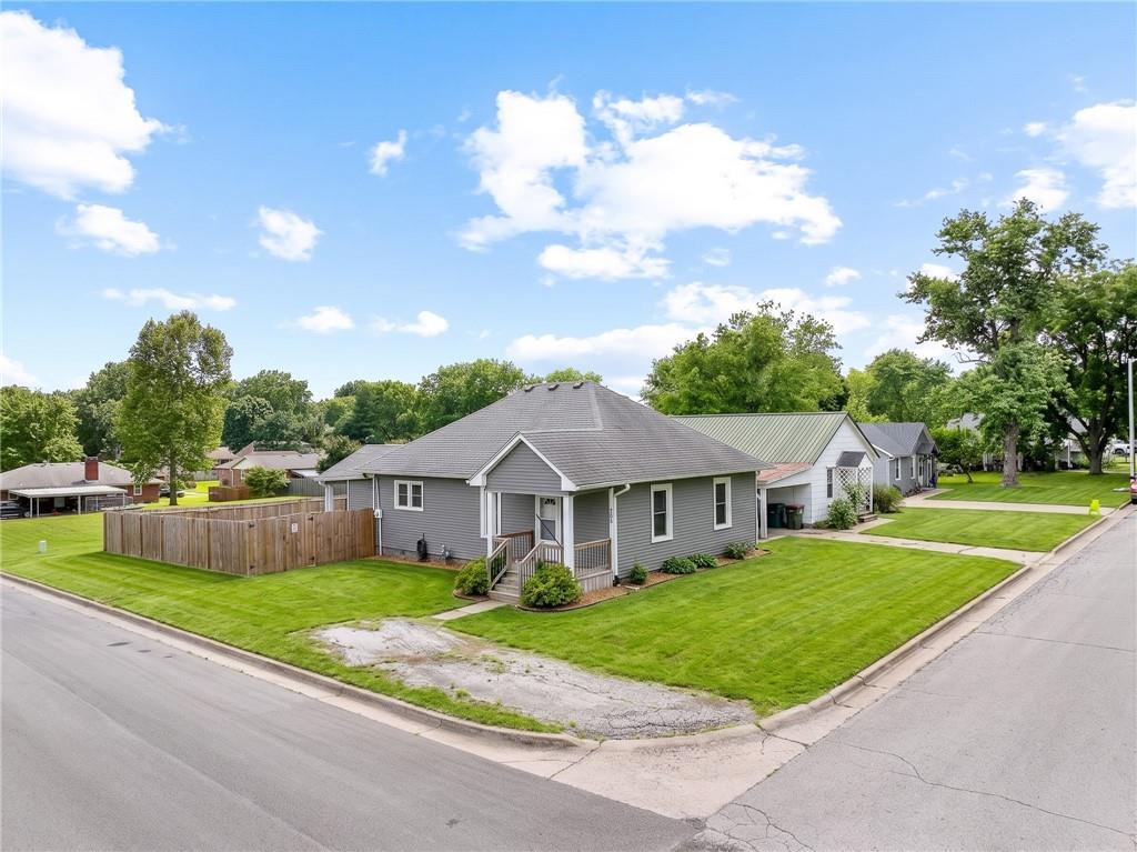 Homes for sale in Higginsville, MO | 501 W 29th St, Higginsville, MO 64037 | MLS# 2623388