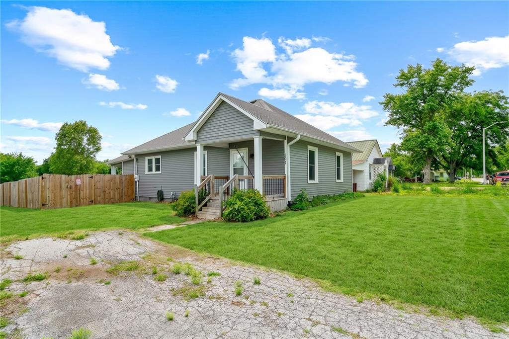 Homes for sale in Higginsville, MO | 501 W 29th St, Higginsville, MO 64037 | MLS# 2623388