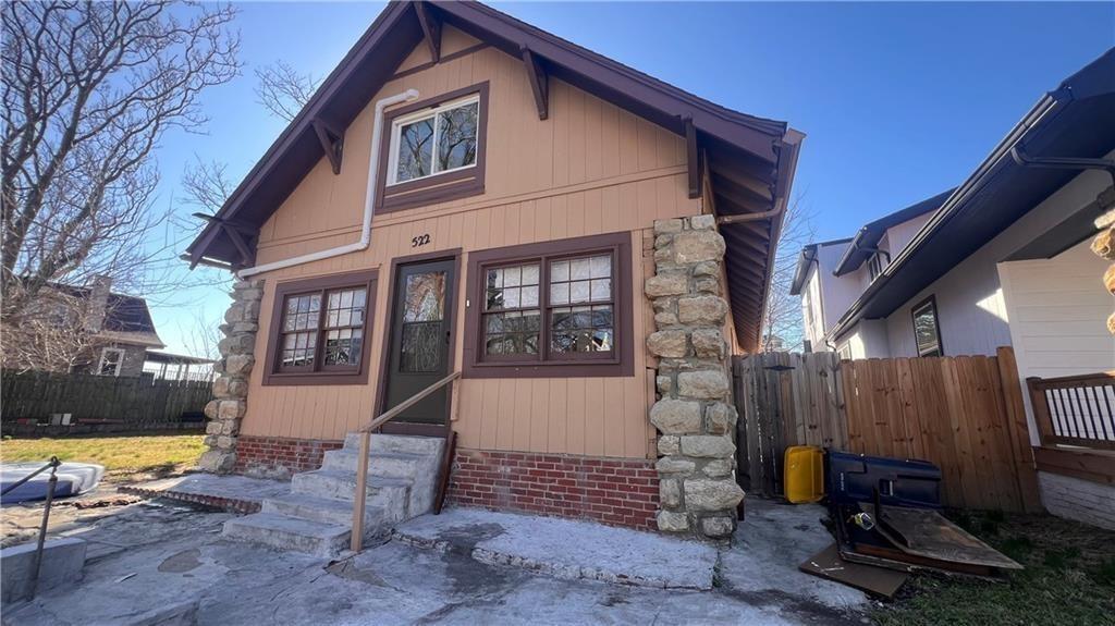 Homes for sale in Kansas City, MO | 522 Kensington Ave, Kansas City, MO 64124 | MLS# 2623403