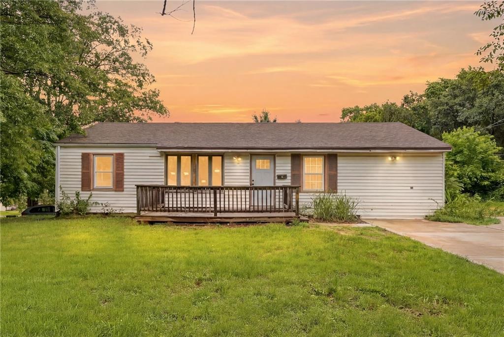 Homes for sale in Kansas City, MO | 10013 Bellaire Ave, Kansas City, MO 64134 | MLS# 2623420