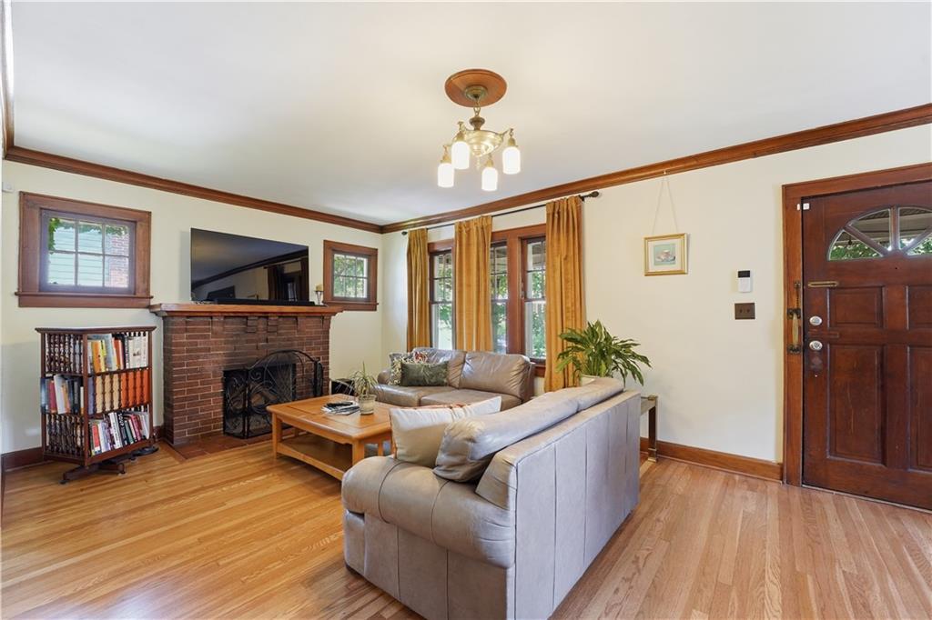 4th image of 5836 Harrison St, Kansas City, MO 64110 | MLS# 2623442