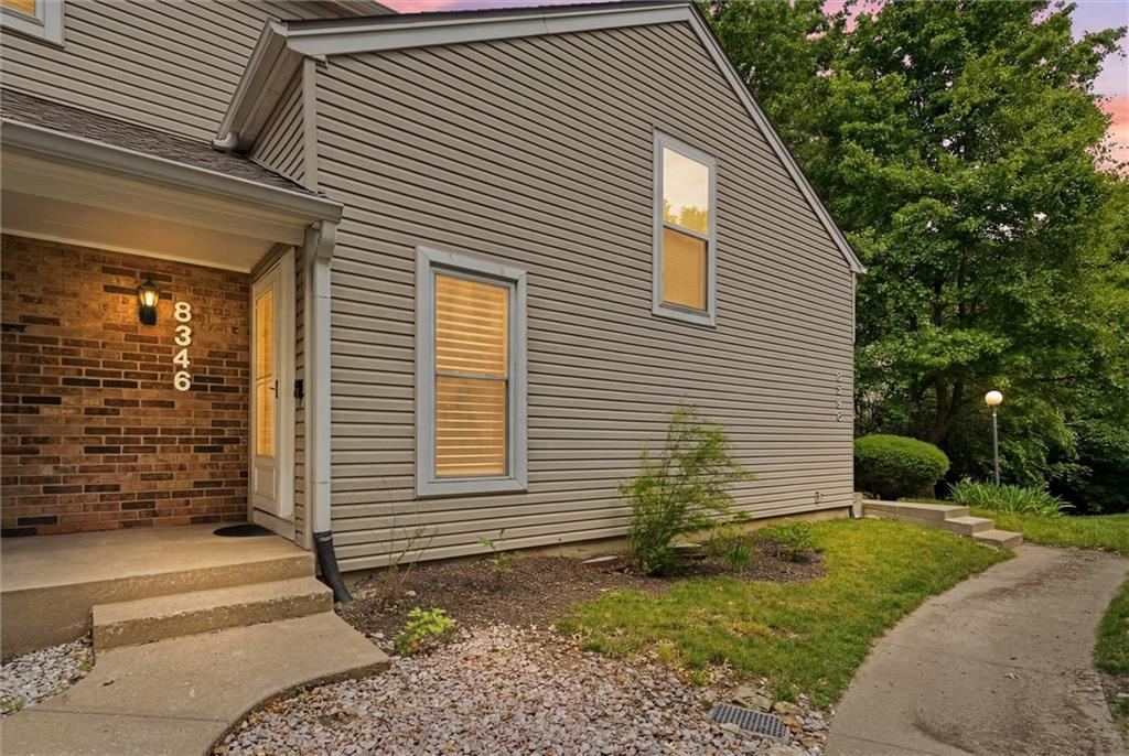 Homes for sale in Kansas City, MO | 8346 Nw Barrybrooke Dr, Kansas City, MO 64151 | MLS# 2623471