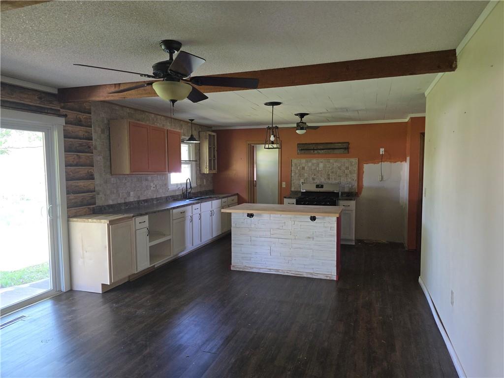 Homes for sale in Garnett, KS | 27429 N 59 Hwy, Garnett, KS 66032 | MLS# 2623522