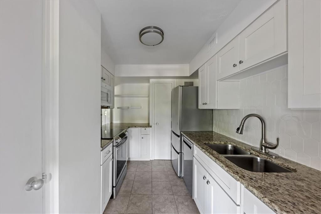 Photo 5 of Condo for sale at 4550 Warwick Blvd #213, Kansas City, MO 64111 | MLS# 2623647 | Listing updated on 2026-09-03