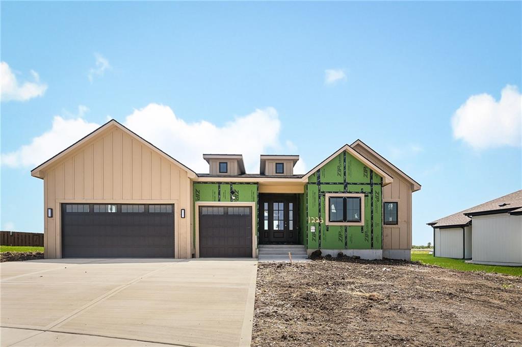 1st image of 1223 Larkspur Pl, Raymore, MO 64083 | MLS# 2623733