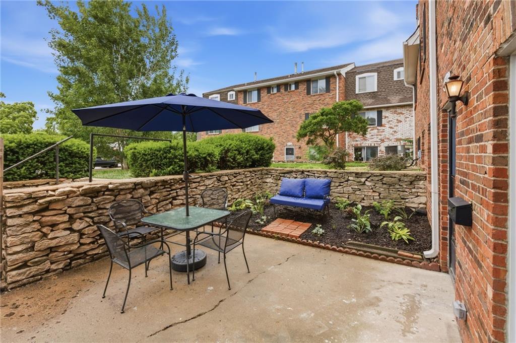 Homes for sale in Overland Park, KS | 8630 W 85Th St, Overland Park, KS 66212 | MLS# 2623818