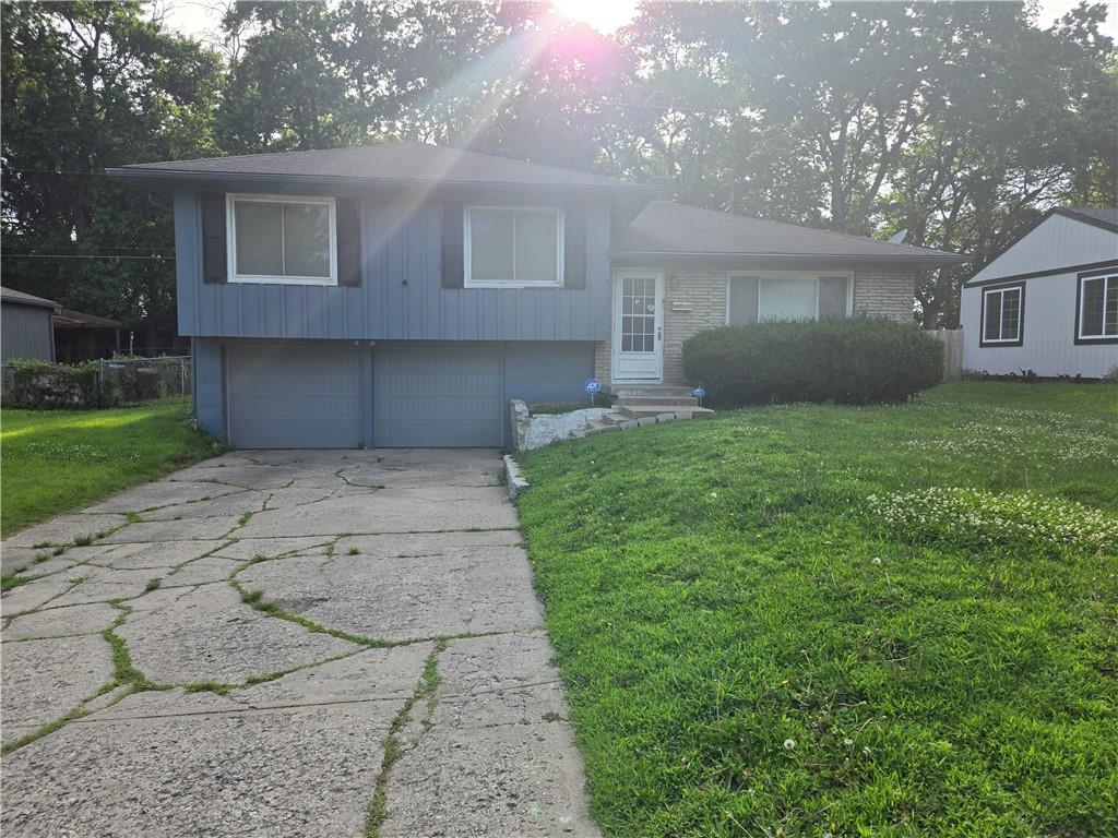 Homes for sale in Kansas City, MO | 9808 Bennington Ave, Kansas City, MO 64134 | MLS# 2623851
