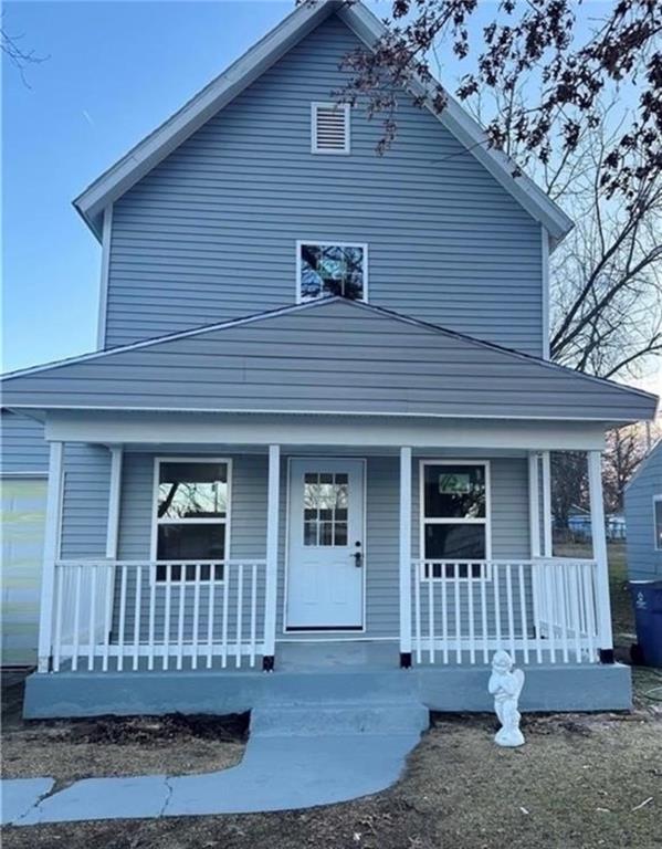 Homes for sale in Coffeyville, KS | 1003 W 1st St, Coffeyville, KS 67337 | MLS# 2623857