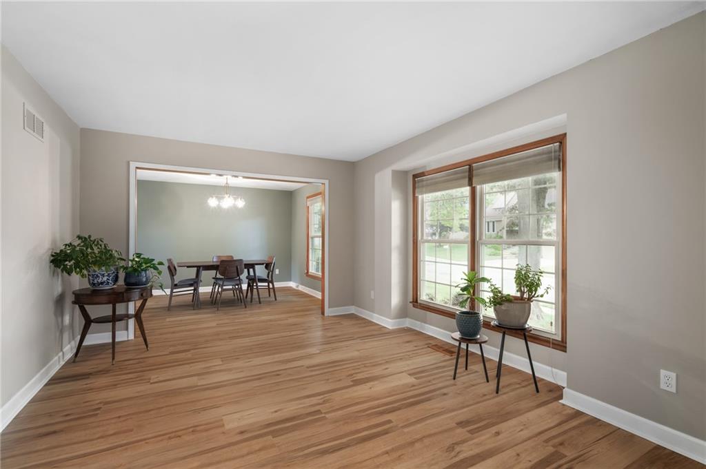 2nd image of 7335 Monrovia St, Shawnee, KS 66216 | MLS# 2623875