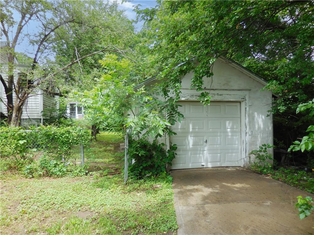 Homes for sale in Kansas City, KS | 2633 S 36Th St, Kansas City, KS 66106 | MLS# 2623905