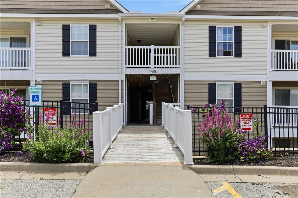 Homes for sale in Kansas City, MO | 5600 80th Ter #2C, Kansas City, MO 64119 | MLS# 2624073