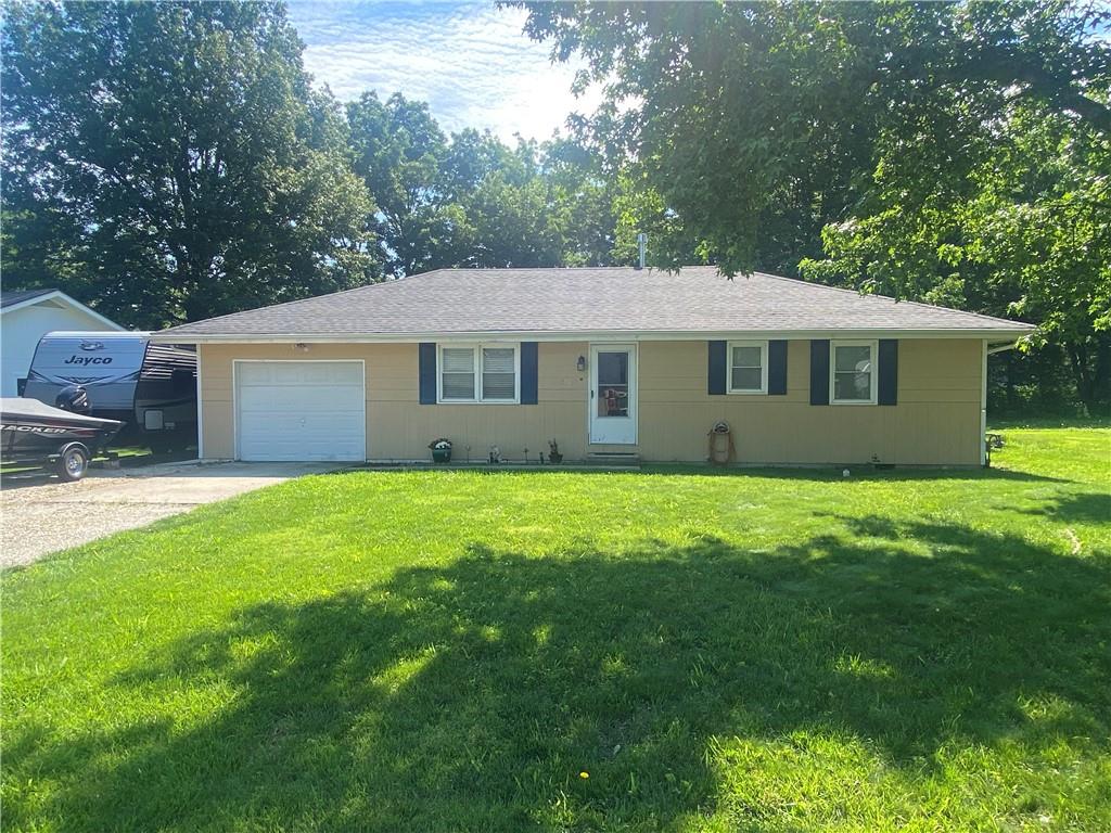 Homes for sale in Garden City, MO | 305 Renee Ln, Garden City, MO 64747 | MLS# 2624168