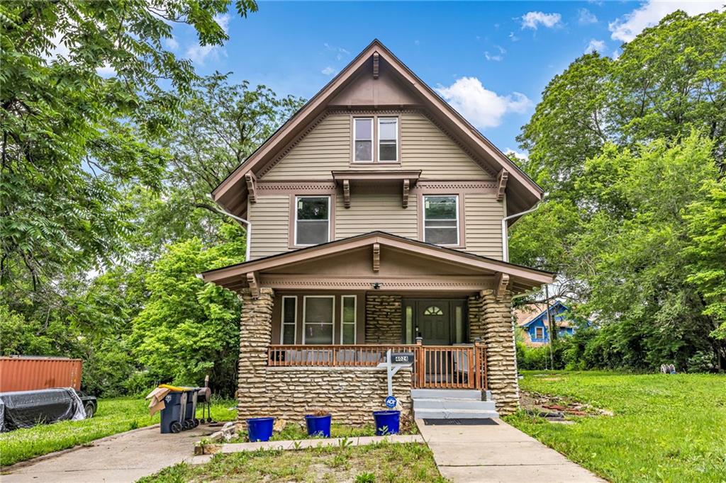 1st image of 4024 Montgall Ave, Kansas City, MO 64130 | MLS# 2624218