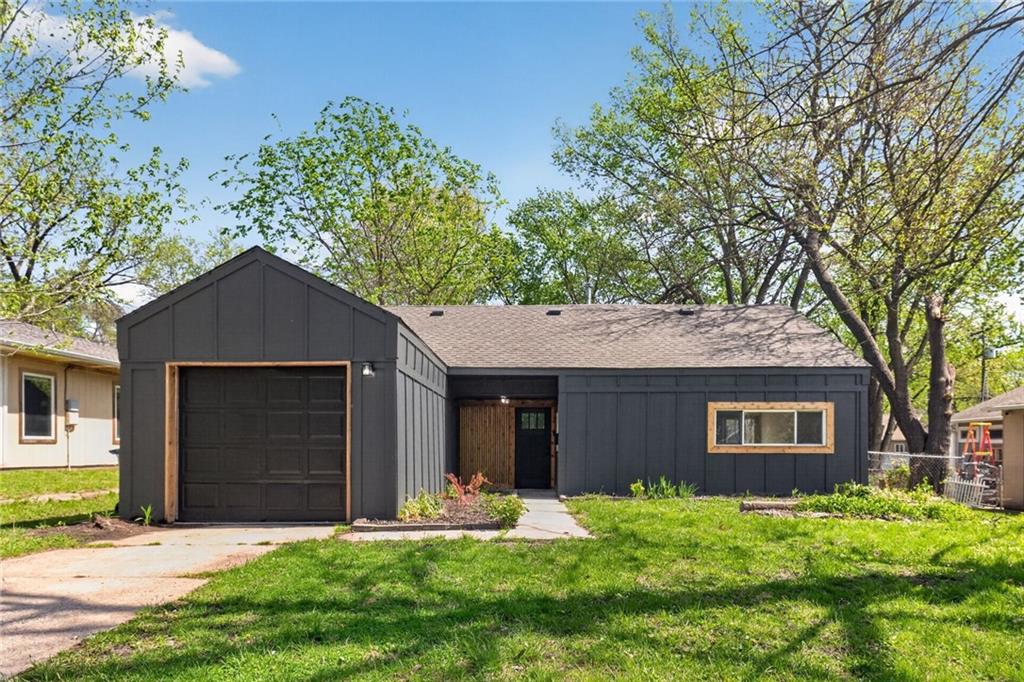 Homes for sale in Mission, KS | 5409 Maple St, Mission, KS 66202 | MLS# 2624243