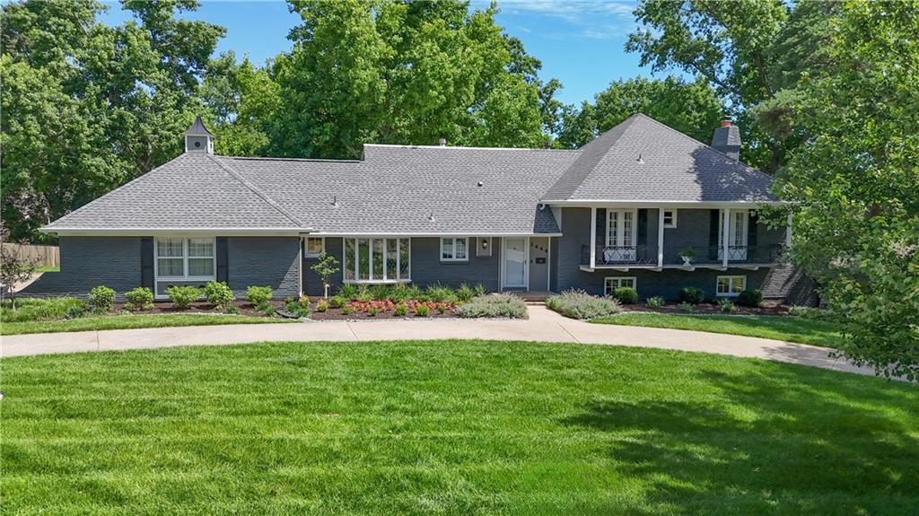 1st image of 2444 103 St, Leawood, KS 66206 | MLS# 2624269