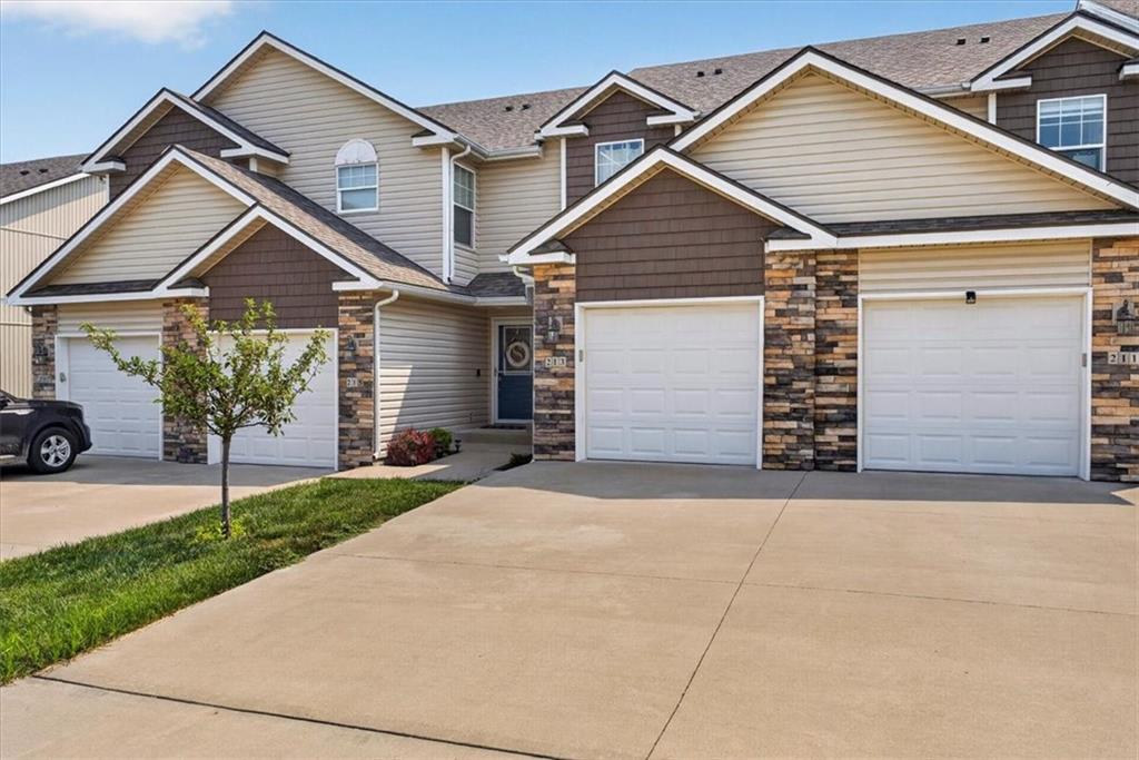 2nd image of 213 Pointe Ln, Raymore, MO 64083 | MLS# 2624318