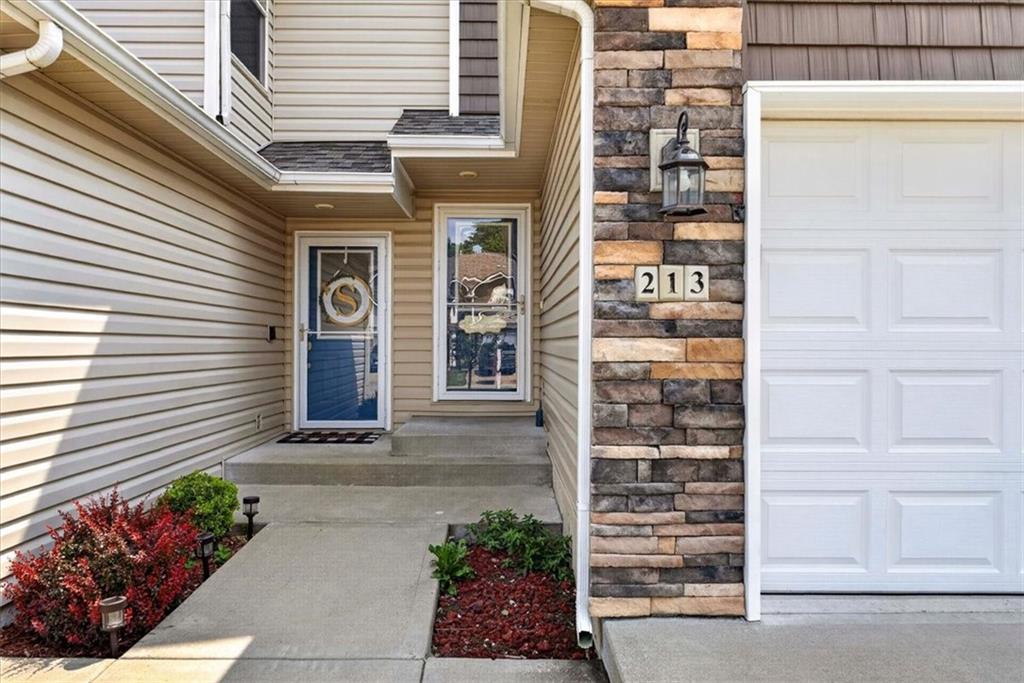 3rd image of 213 Pointe Ln, Raymore, MO 64083 | MLS# 2624318