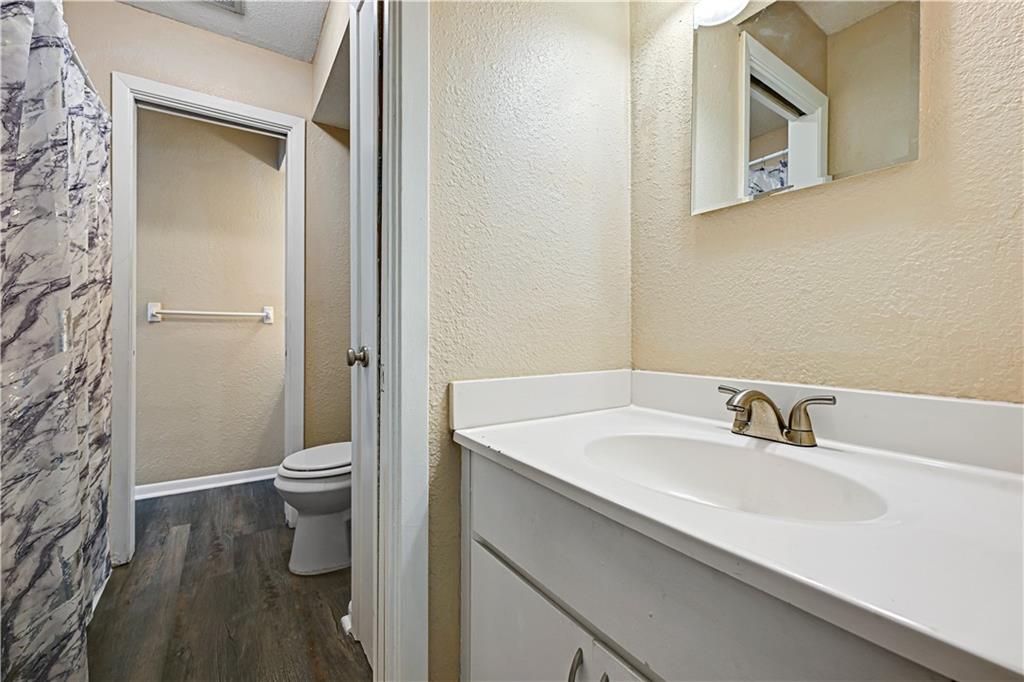 Homes for sale in Overland Park, KS | 6228 Robinson St #4, Overland Park, KS 66202 | MLS# 2624323