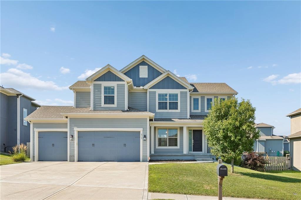 2nd image of 6717 Nw 104th Ter, Kansas City, MO 64154 | MLS# 2624430