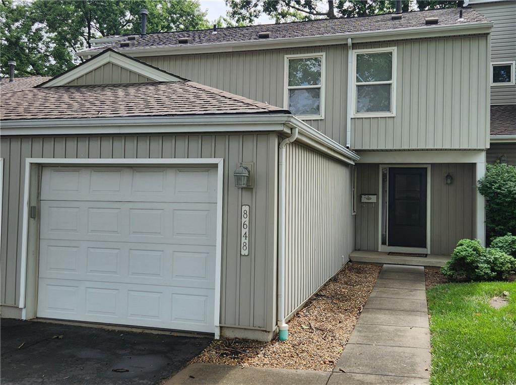 Homes for sale in Overland Park, KS | 8648 W 108th Pl, Overland Park, KS 66210 | MLS# 2624677