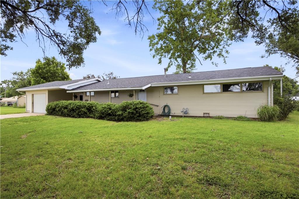 Homes for sale in Fredonia, KS | 1116 N 3Rd St, Fredonia, KS 66736 | MLS# 2624754
