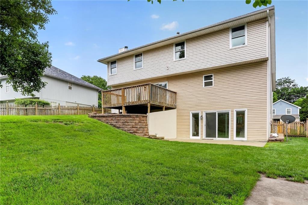 52nd image of 724 N Plum Rose Dr, Liberty, MO 64068 | MLS# 2624895