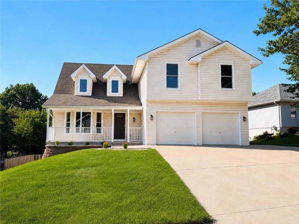 1st image of 724 N Plum Rose Dr, Liberty, MO 64068 | MLS# 2624895