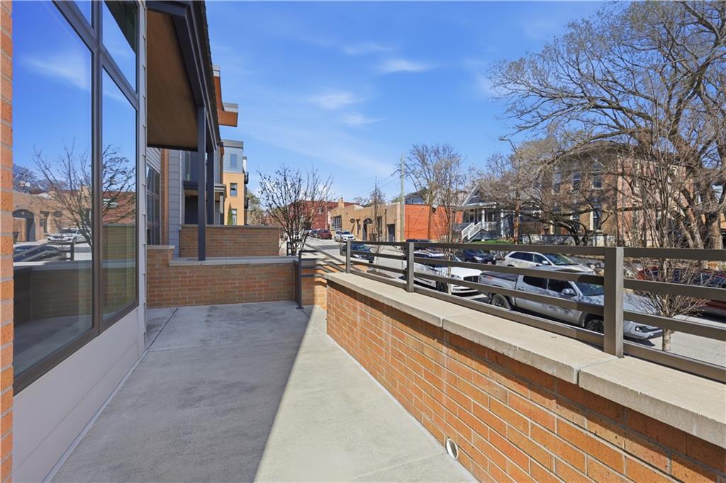 5th image of 1718 Madison Ave, Kansas City, MO 64108 | MLS# 2624946