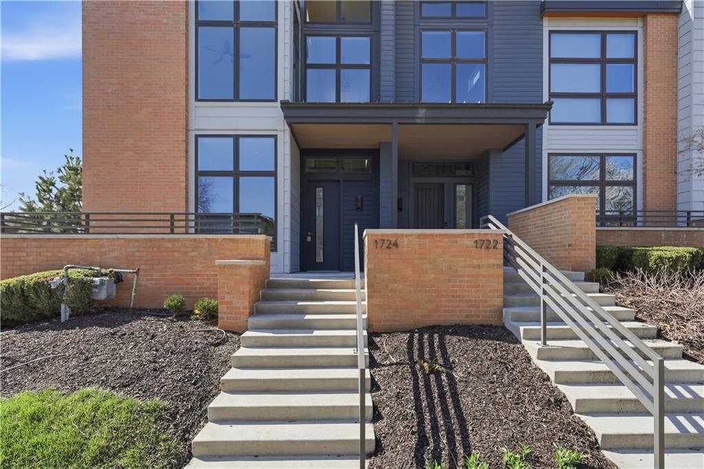 4th image of 1718 Madison Ave, Kansas City, MO 64108 | MLS# 2624946