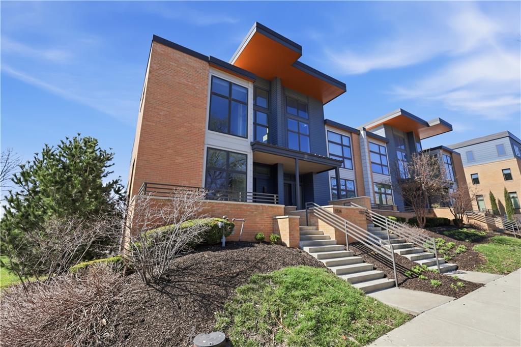 3rd image of 1718 Madison Ave, Kansas City, MO 64108 | MLS# 2624946