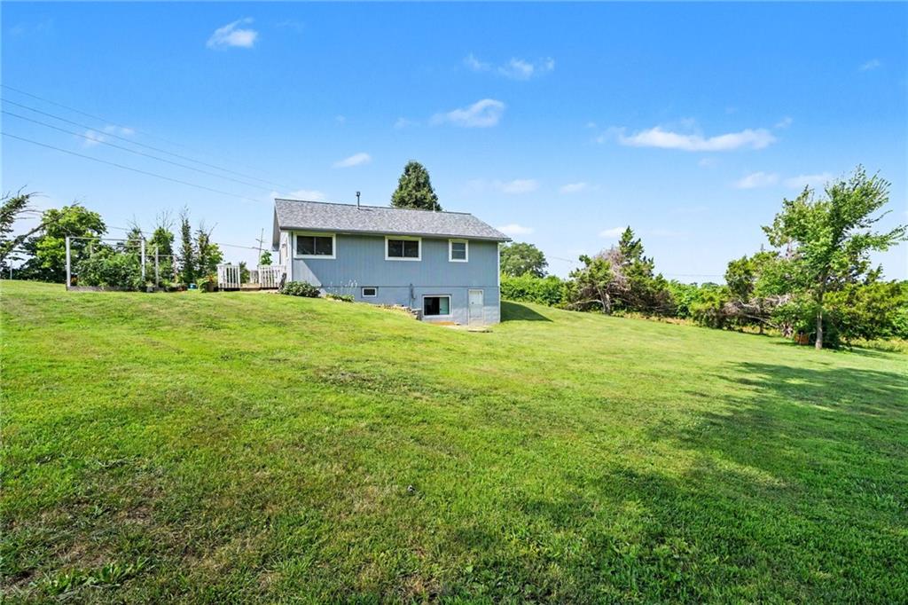 14th image of 440 W Ruth Ewing Rd, Liberty, MO 64068 | MLS# 2624989