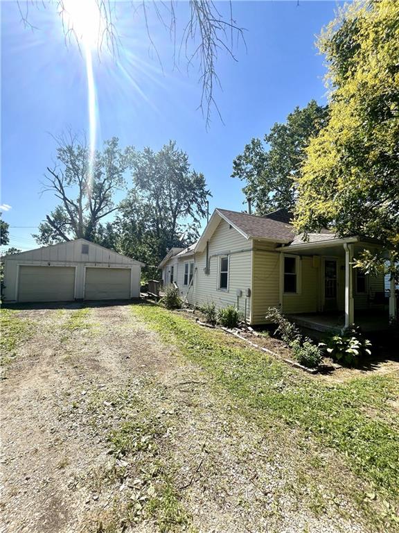 Homes for sale in Wellsville, KS | 202 Hunt St, Wellsville, KS 66092 | MLS# 2625075
