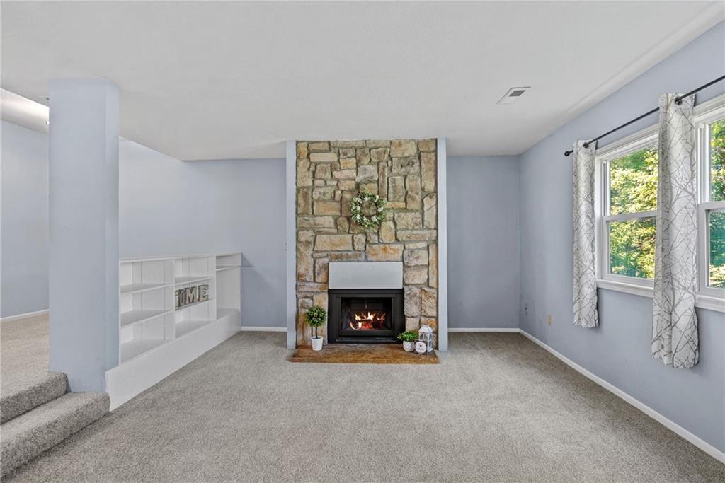 Homes for sale in Lawrence, KS | 1318 Westbrooke St, Lawrence, KS 66049 | MLS# 2625250